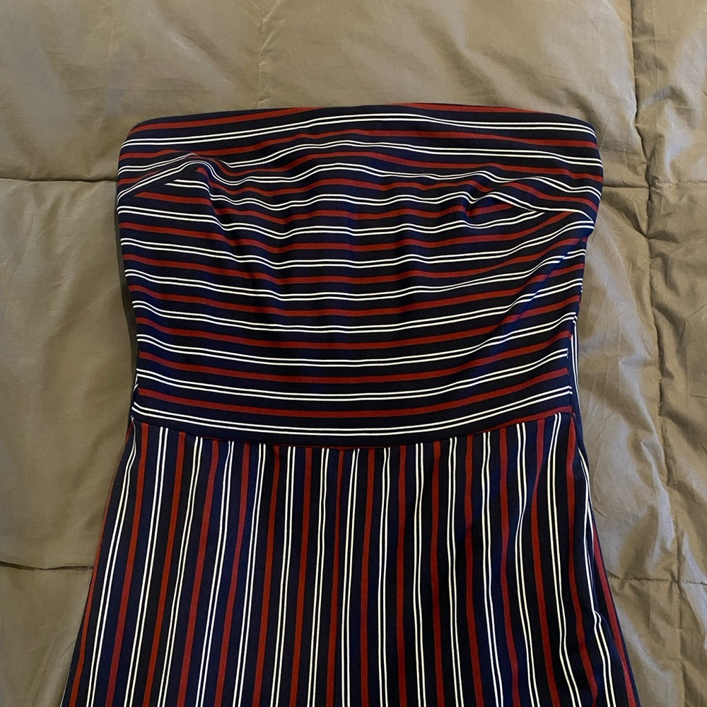 Women’s strapless jumper.  Navy, maroon and white stripes.